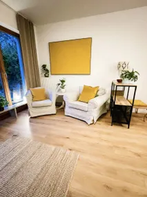 Holiday apartment with garden | Garden view - Image 2