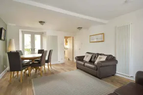 Cottage with garden - Image 5