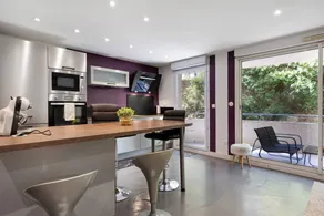 Holiday home with terrace - Image 2