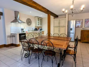 Family-friendly cottage with pool, air conditioning, and Wi-Fi in vineyards - Image 5