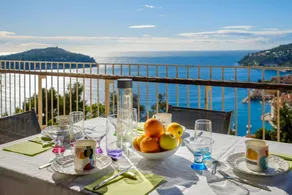 Children-friendly flat with fast internet, barbeque & terrace | Sea view | Next to the beach - Image 2