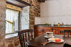 House | Mountain view - Image 3