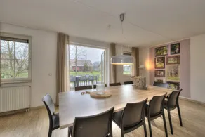 Bungalow mit Terrasse, Pool und Sauna - Image 3