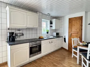 Appartement de vacances adapté aux familles avec jardin, terrasse et barbecue | Vue jardin | Avec animaux bienvenus - Image 2