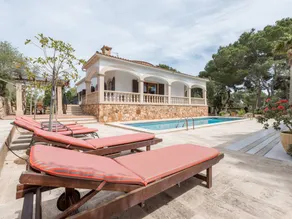 Fully equipped finca with BBQ, terrace & private pool | Garden view | Next to the beach | Pet-friendly - Image 3