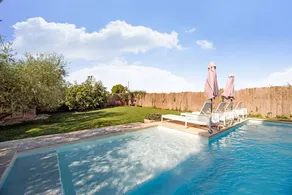 Wonderful house with terrace, barbecue & private pool | Nature view - Image 2