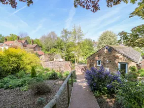 Cottage with garden - Image 4
