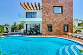 Villa with pool, terrace & barbecue - Image 5