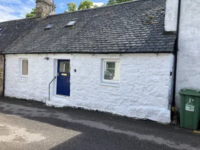 Cottage with garden & terrace - Image 2