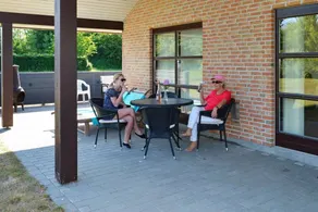 Holiday home with jacuzzi, sauna & barbeque - Image 4