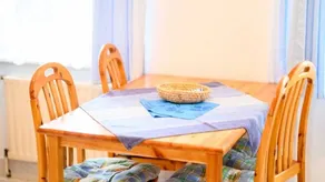 Holiday apartment with terrace - Image 3