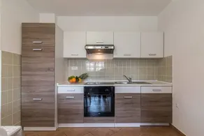 Family-oriented beautiful holiday apartment with fast internet, garden & barbeque - Image 3