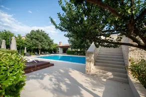 Villa with pool, sauna & barbecue | Pool view - Image 3