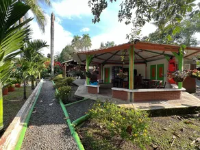 Casa apta para niños con barbacoa, piscina y terraza | Vistas al jardín | Admite perro - Image 5