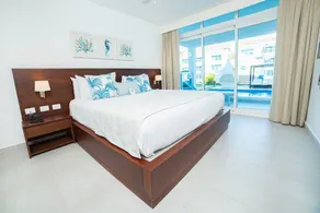 Apartment with pool & terrace | Beach nearby - Image 2