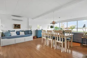 House with jacuzzi, terrace & BBQ - Image 4