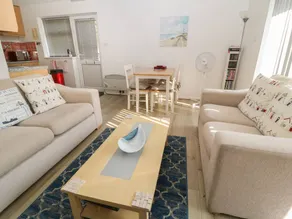 Child-friendly cottage with garden | Pet-friendly - Image 3