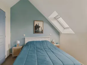 Apartment with garden & heated pool - Image 4