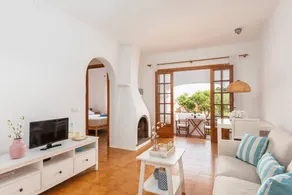 Holiday apartment with pool & terrace | Sea view - Image 4