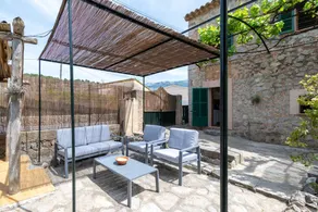 Merveilleuse maison de vacances entièrement équipée avec jardin, internet haut débit et terrasse | Vue jardin | À côté de la plage - Image 3