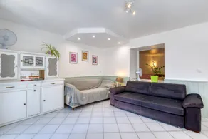 Charming independent village cottage with garden - Image 3