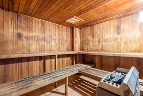 Appartamento con piscina, sauna e terrazza | Vicino Perth Town Hall | Vista sulla città - Image 5