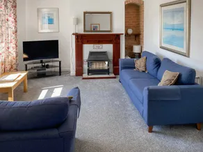 Cottage with garden & terrace | River view - Image 2