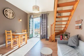 Gite le Suyen with Nordic Bath and Sauna – Panoramic View of the Pyrenees - Image 3