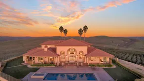 The Shandon House by Avantstay Pool + Jacuzzi + Hilltop Views Paso Wine - Image 2