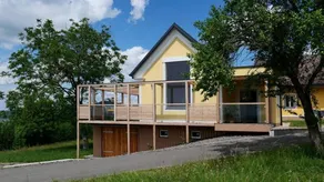 Apartment with garden, terrace & barbeque - Image 2