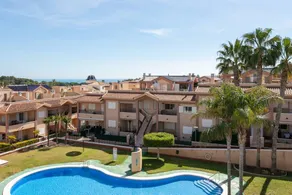 Appartement avec terrasse, piscine et jardin | Vue lac - Image 3