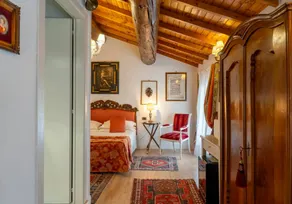 Wonderful private room with pool, hot tub & garden | Garden view - Image 3