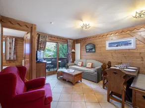 Apartment with pool | Mountain view - Image 2