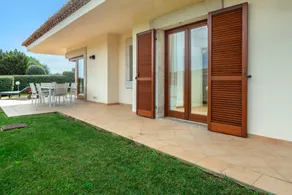 Ferienhaus "Villa Piana" mit atemberaubendem Blick auf das Meer und die Berge, Terrasse und Garten - Image 4
