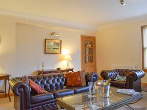 Cottage with garden & barbecue | River view - Image 4
