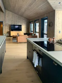 House with sauna, terrace & garden - Image 5