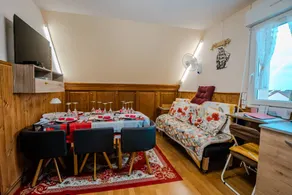 'Courseulles Comme À La Maison' Apartment with Private Terrace and Wi-Fi - Image 2