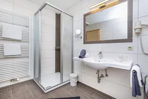 Flat with terrace, barbecue & garden - Image 2