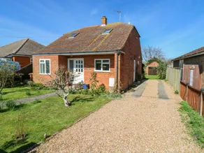 Cottage with garden | Beach view - Image 3