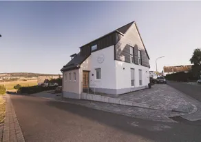 Apartment with sauna, barbecue & garden - Image 2
