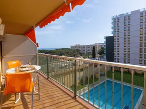Nice holiday apartment with pool & garden | Sea view | Beach nearby - Image 2
