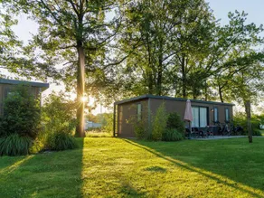 Chalet avec piscine chauffée et terrasse - Image 5