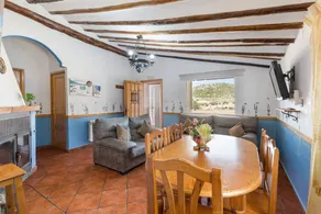 Family-friendly nice house with pool, terrace & BBQ | Mountain view | Pets allowed - Image 4