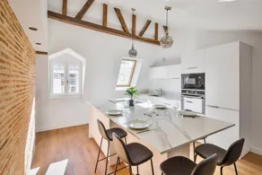 Family-friendly apartment with terrace - Image 2