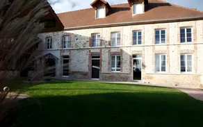 Cottage avec barbecue, terrasse et jardin | Vue jardin - Image 2