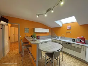 Cottage with BBQ & garden - Image 2