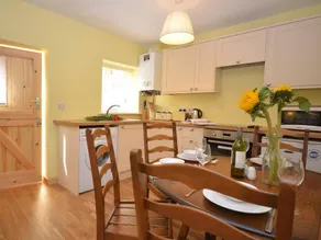 Cottage with 2 rooms for 4 persons - Image 2