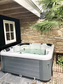 Charmante Wohnung mit Whirlpool und Terrasse - Image 3