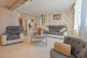 Gite with garden, barbeque & terrace - Image 2