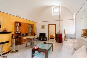 Flat with barbeque & terrace | City view - Image 2